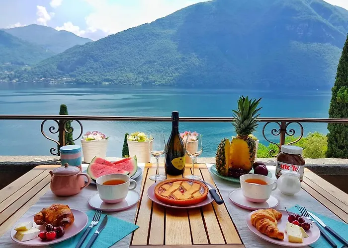 Fabulous View On The Lake